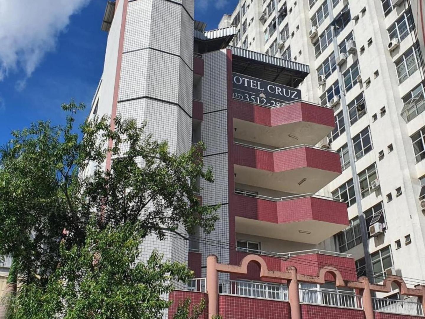 Cruz Hotel 3*