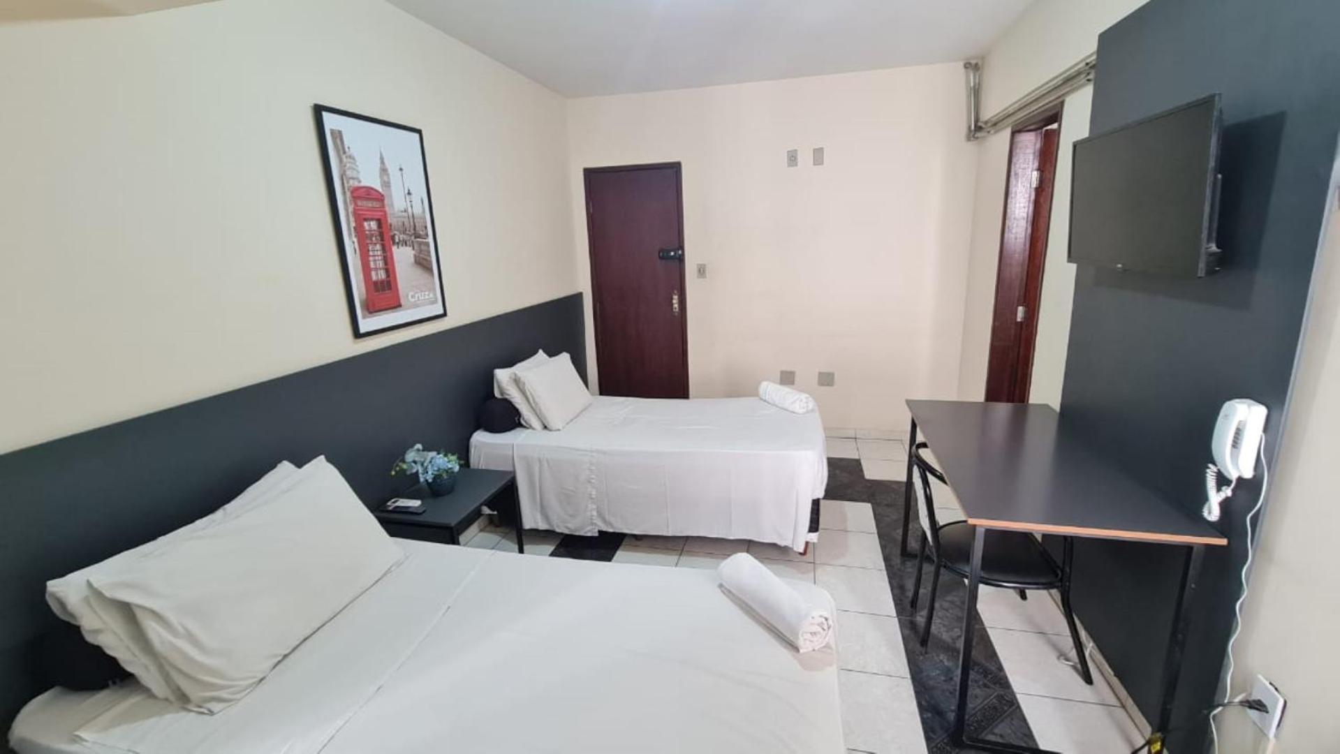 Cruz Hotel